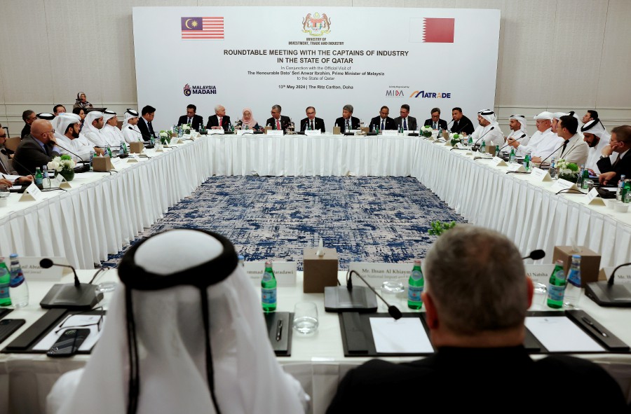 Prime Minister Datuk Seri Anwar Ibrahim delivered his keynote adress during a Round Table Meeting with the captain of industries in Qatar today.