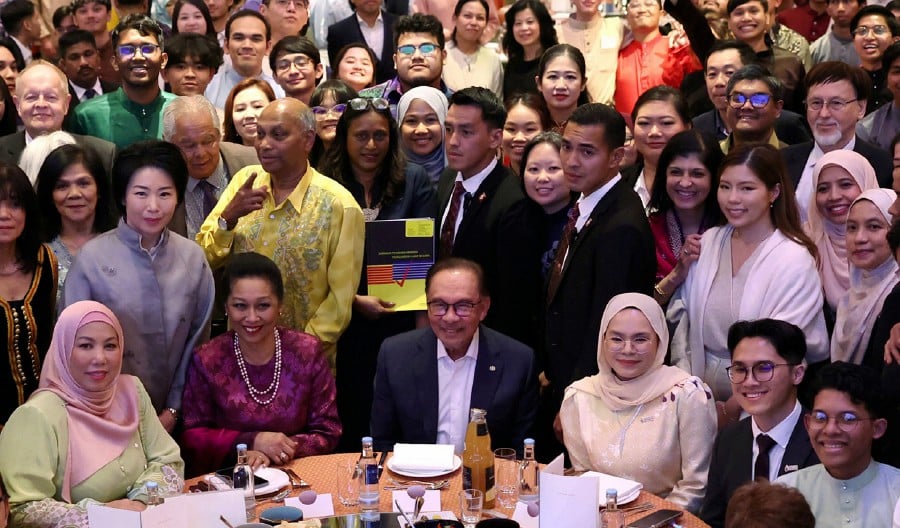 Prime Minister Datuk Seri Anwar Ibrahim said the amendment proposed by the government, which will be tabled in Parliament this month, would address issues regarding citizenship rights of children born overseas to Malaysian parents. BERNAMA PIC