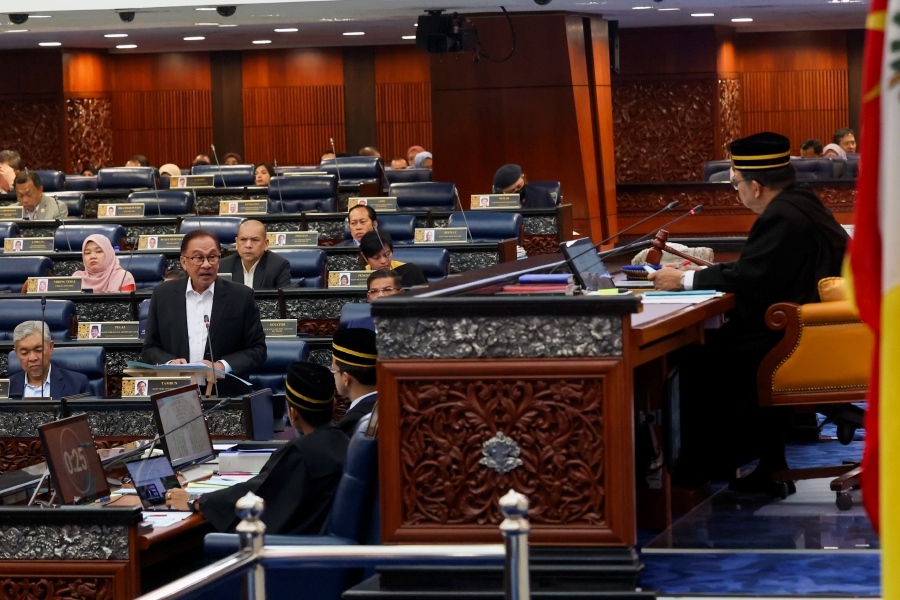 Wan Saiful, who is Tasek Gelugor member of parliament, said the Prime Minister’s Question Time (PMQ) should instead be improved similar to Britain’s Westminster parliamentary system where the opposition leader was given a slot to question the prime minister. - BERNAMA pic