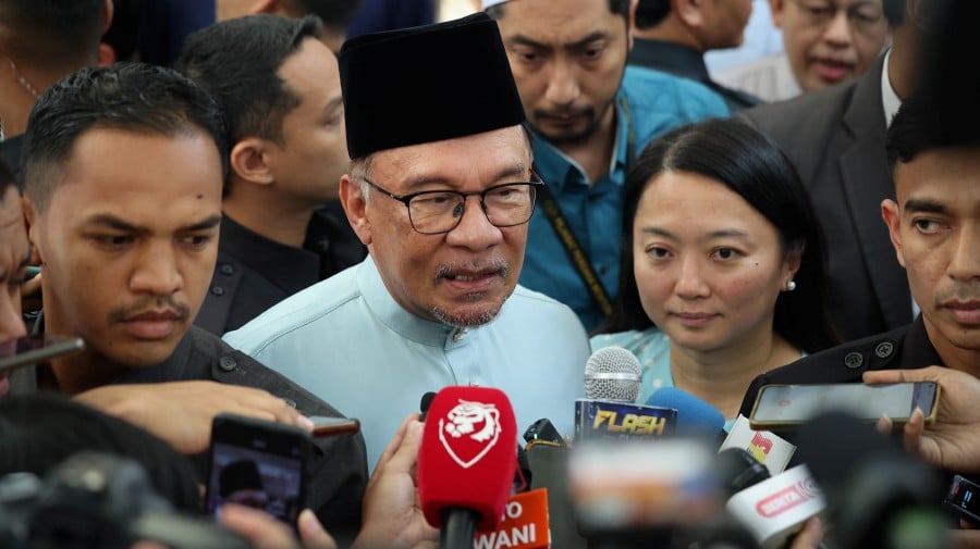 Anwar said some quarters questioned the salaries of prime minister, ministers, menteris besar, but they are in accordance with the Federal Constitution and any review could not be applied in retrospective. - BERNAMA pic