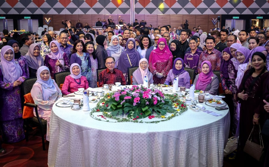 The Women, Family, and Community Development Ministry is urging for a doubling of efforts to empower women, particularly in terms of economic equity. - BERNAMA pic