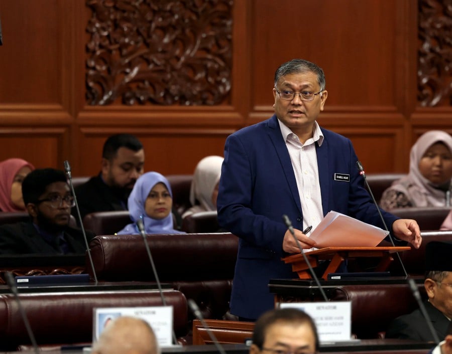 Deputy Home Minister Datuk Seri Dr Shamsul Anuar Nasarah says the ministry is still probing the sale of socks with the name of “Allah” printed on them, despite KK Mart Group having apologised for what it said was an oversight. Bernama pic