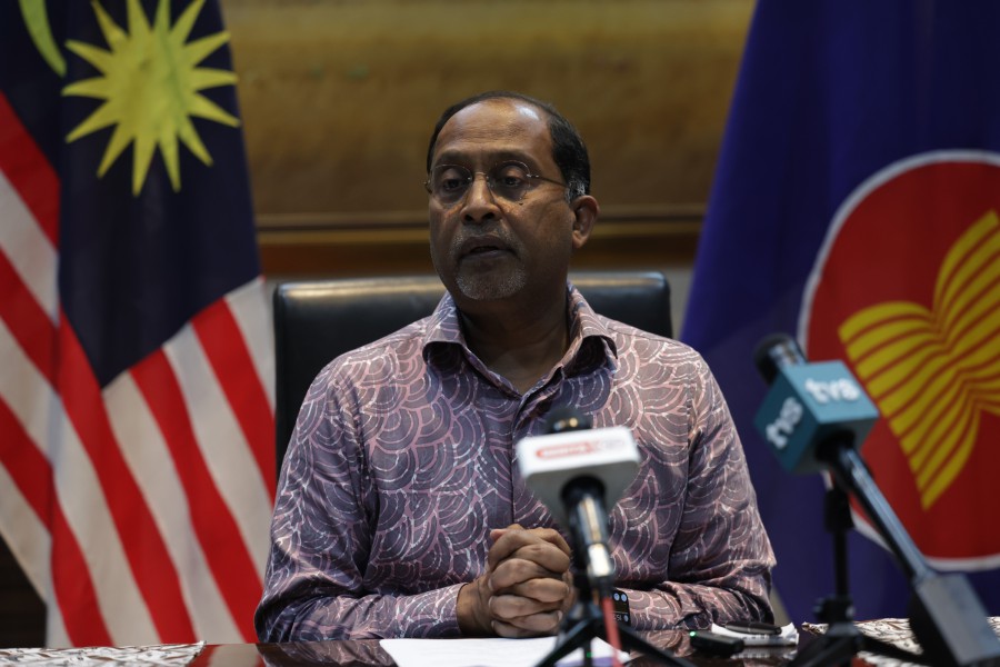 Foreign Minister Datuk Seri Dr Zambry Abd Kadir said the prime minister will also hold 11 bilateral discussions with heads of government from Asean's dialogue partner nations and leaders from world bodies during the four-day summit. - Bernama pic