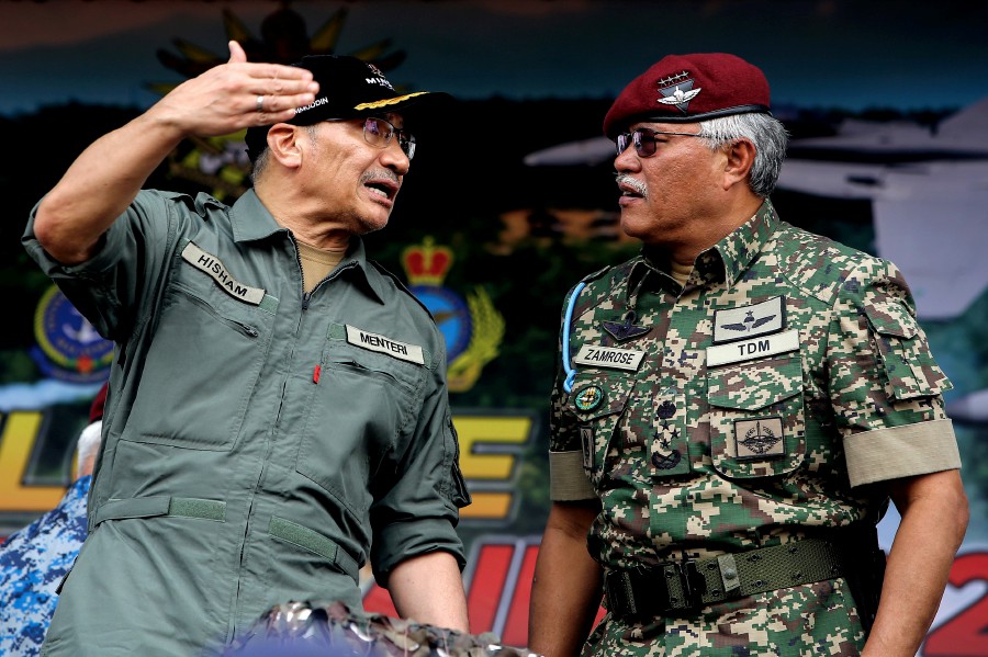 Senior Defence Minister Datuk Seri Hishammuddin Hussein said for the initial stage, the Syed Sirajuddin Camp in Gemas, here, was selected as a pioneer project. - Bernama pic
