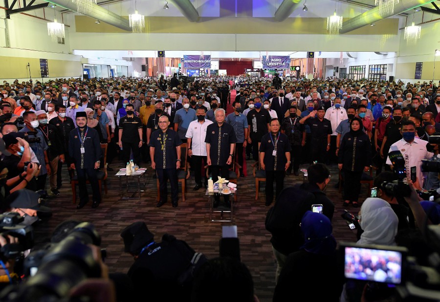 The warning was issued by Prime Minister Datuk Seri Ismail Sabri Yaakob when he launched the Malaysia Agriculture, Horticulture and Agrotourism exposition here today.  - Bernama pic