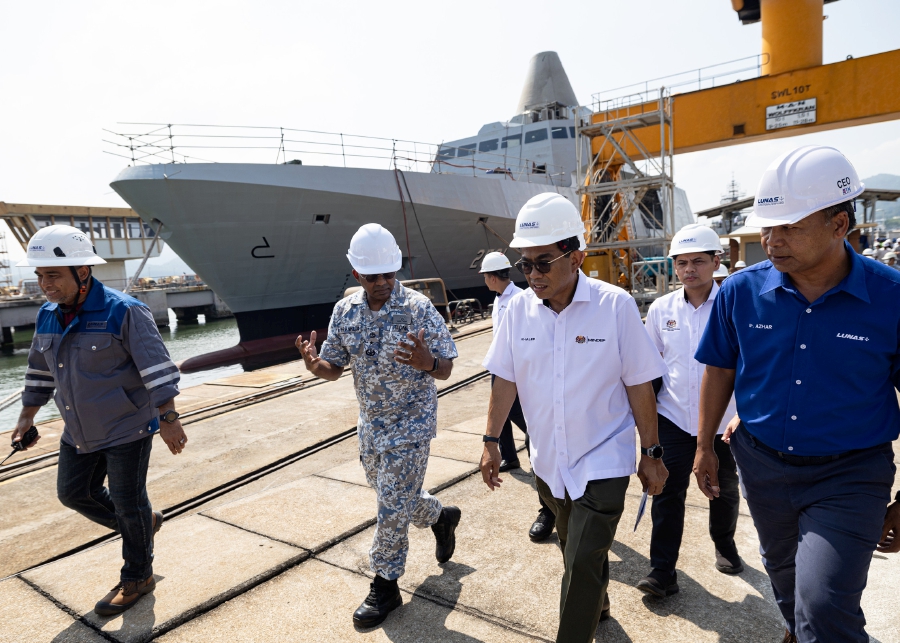 The Maharaja Lela-class littoral combat ship (LCS) 1 is expected to be handed over to the Royal Malaysian Navy (RMN) in August 2026, said Defence Minister Datuk Seri Mohamed Khaled Nordin. - BERNAMA pic