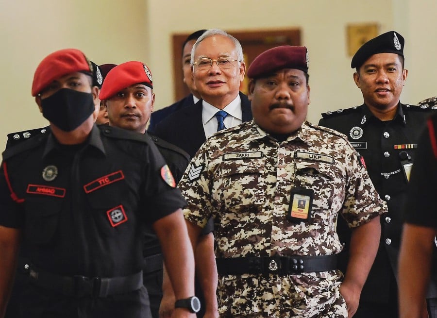 Prominent lawyer Tan Sri Shafee Abdullah says that allegations that incarcerated former prime minister Datuk Seri Najib Razak had an influence in the murder of Mongolian woman Altantuya Shaaribu in 2006 could be politically motivated. BERNAMA PIC