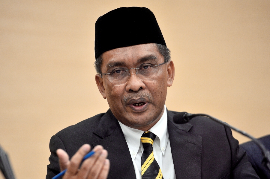 In a tweet, Pas secretary-general Datuk Takiyuddin Hassan said his party and Umno remain firm on their proposal for Parliament to be dissolved as a way to resolve the ongoing political turmoil. - BERNAMA pic