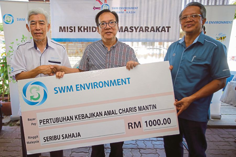 A total of RM1,000 worth of essentials and cash were presented to the organisation and according to its executive director, Dr Uzir Abdul Malik, the donation was part of the "SWM Kasih Misi Sampul Merah" programme held annually in conjunction with the CNY celebration. --BERNAMA 