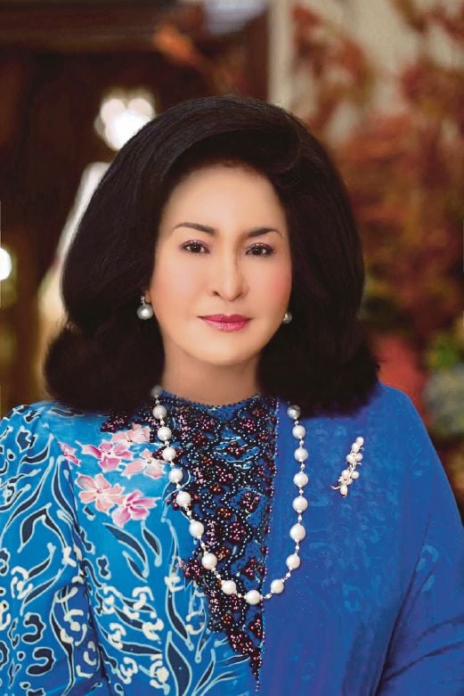 Rosmah Mansor recipient of Unesco Lead by Example award 