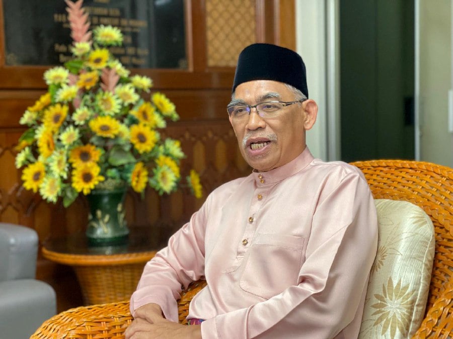 Mada chairman Datuk Dr Ismail Salleh said only by doing so, the federal government would be convinced that Menteri Besar Datuk Seri Muhammad Sanusi Md Nor’s administration is serious in boosting the nation rice production. - NSTP/AHMAD MUKHSEIN MUKHTAR