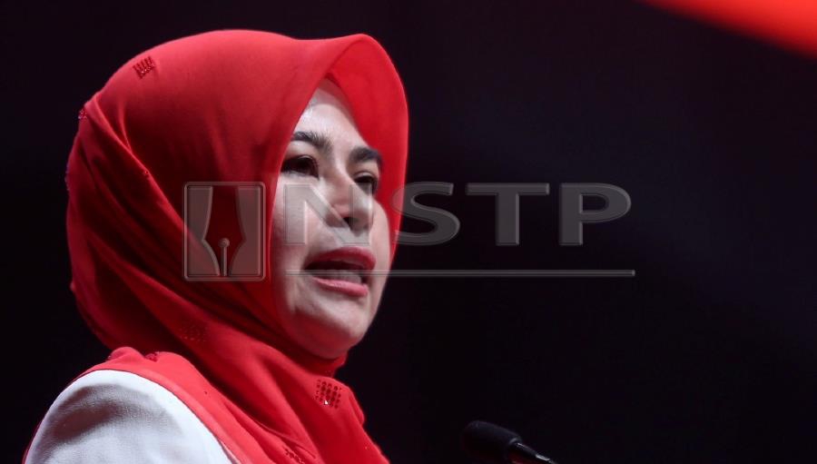 "Wanita UMNO will continue to support the current leadership and express our solidarity with the party at times when its leaders continue to be tested,” Datuk Dr Noraini Ahmad said when contacted today. Pic by NSTP/MOHAMAD SHAHRIL BADRI SAALI