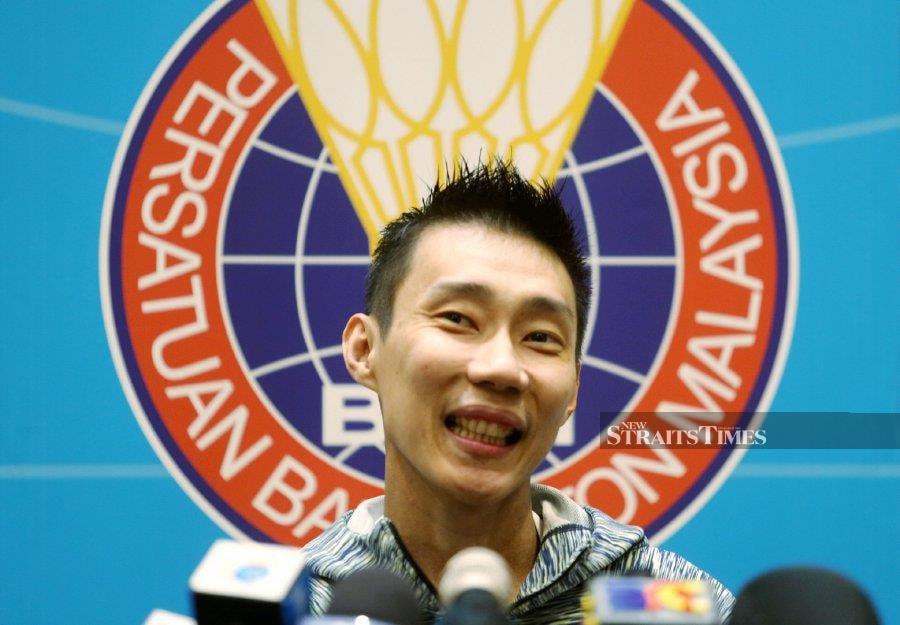 essay about my idol lee chong wei