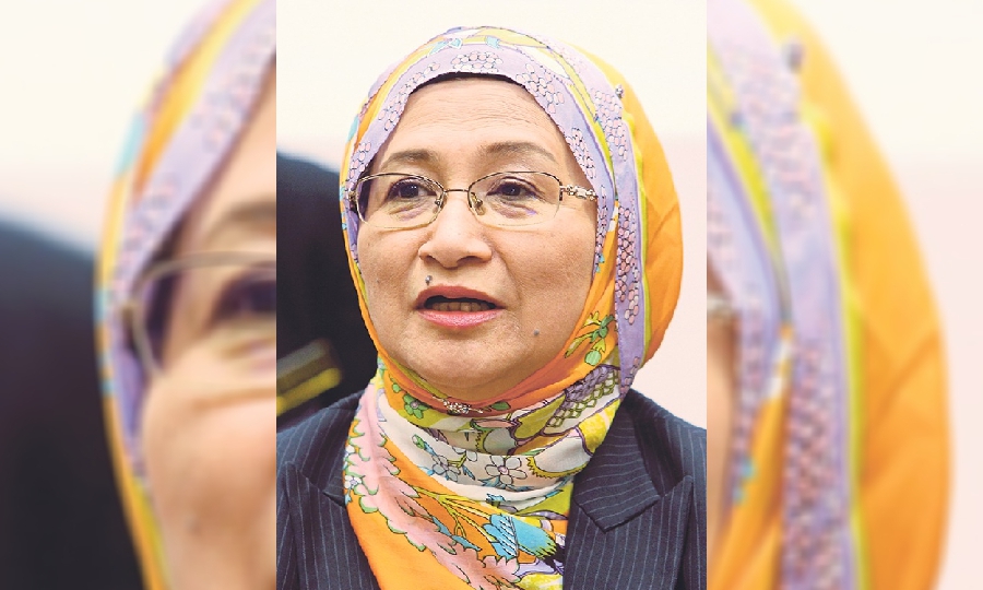 Professor Datuk Nor Aieni Mokhtar. 