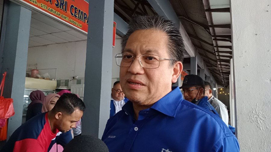 Johor Umno Liason Committee deputy President Datuk Nur Jazlan Mohamed said Ismail Sabri, who is Umno vice-president, had stood in support of the motion when it was read out at the party general assembly. -FILE PIC