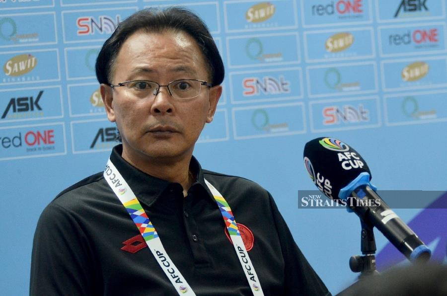 Former national coach Datuk Ong Kim Swee said, for example, several years ago a player had problems going with the national team abroad for a competition due to travel restriction because of tax arrears with the Inland Revenue Board of Malaysia (LHDN). - NSTP/MOHD ADAM ARININ
