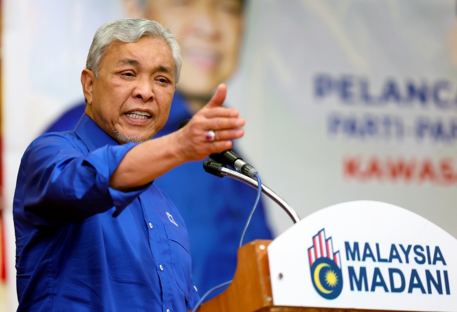 The Attorney-General’s Chambers (AGC) has yet to decide on the representation letter sent by Datuk Seri Dr Zahid Hamidi over his corruption trial involving funds belonging to Yayasan Akal Budi (YAB).- NSTP file pic