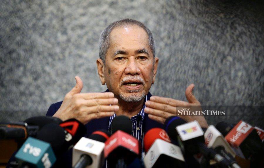 Wan Junaidi: Four Sabah MPs Must Vacate Their Seats In Dewan Rakyat If ...