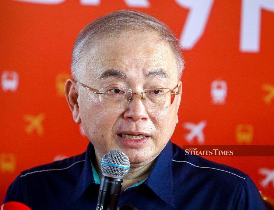 Former transport minister Datuk Seri Dr Wee Ka Siong today suggested for the management of the Malaysia Airlines Bhd to revise its standard operating procedure (SOP) for e-boarding passes. - NSTP/ AZIAH AZMEE