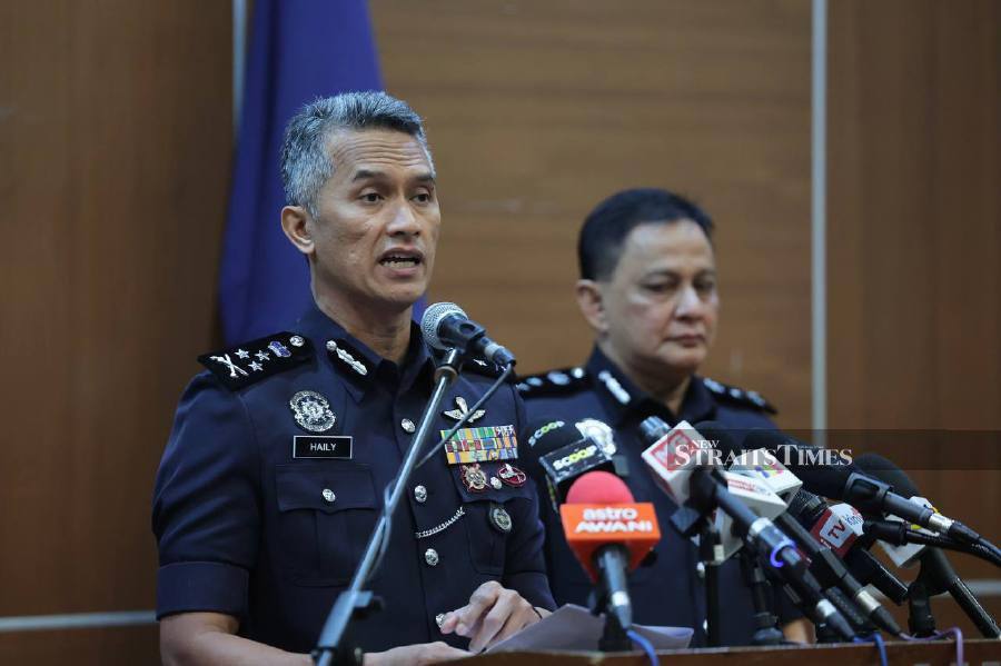 Bukit Aman Criminal Investigation Department director Datuk Seri Mohd Shuhaily Mohd Zain said that the suspects, aged between 26 and 51, were apprehended in Johor, Pahang, and Selangor from May 3 onwards. - NSTP/SADIQ SANI