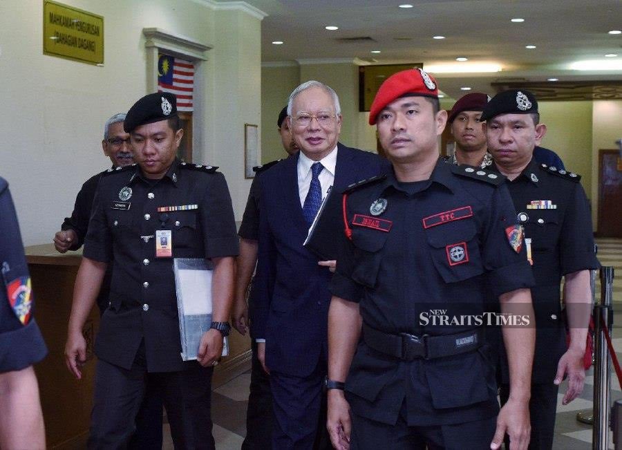 The prosecution is expected to call 25 witnesses to testify in Datuk Seri Najib Razak’s RM27 million money laundering trial. - NSTP/EIZAIRI SHAMSUDIN