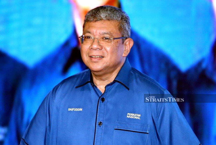 Pahang Perikatan Nasional (PN) chairman Datuk Seri Saifuddin Abdullah accused Barisan Nasional (BN) of being a greedy coalition over the formation of the new Pahang government. - NSTP/HAIRUL ANUAR RAHIM
