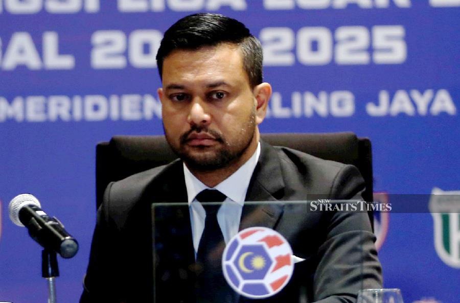 Malaysia Football League (MFL) CEO Datuk Stuart Ramalingam warned that MFL has the authority to revoke a team's license if it is sold, forcing the club to start anew. - NSTP/HAIRUL ANUAR RAHIM