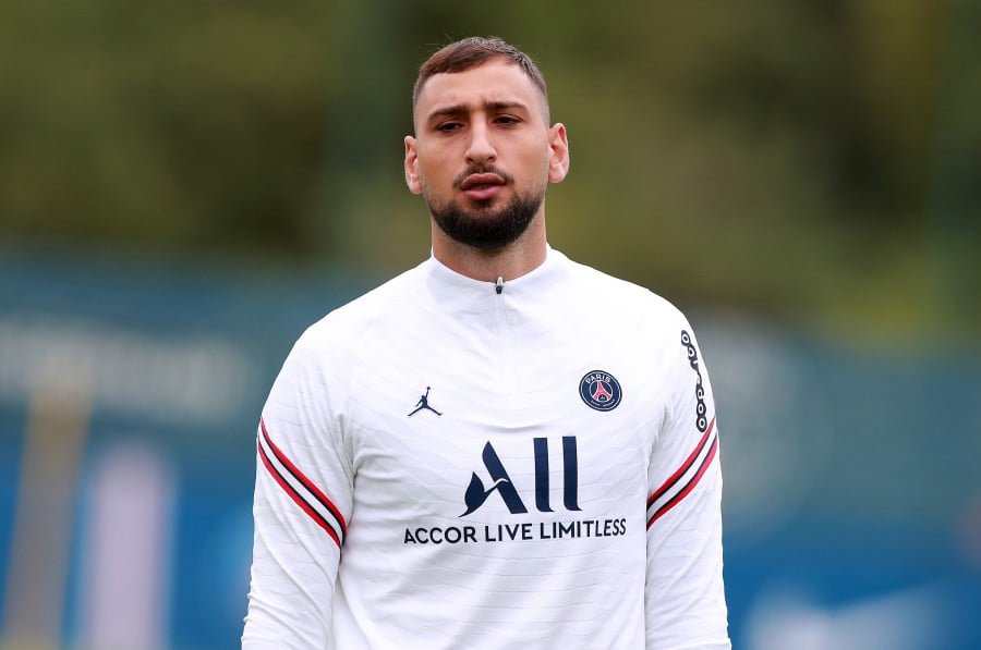 Gianluigi Donnarumma expected to stay at PSG