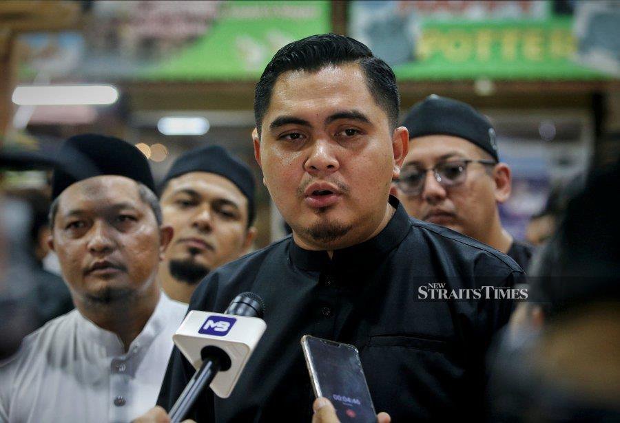 Umno youth chief Dr Akmal Saleh said Umno will soon decide the punishment and membership status of the youth leader, expected before Hari Raya. - NSTP/ AZRUL EDHAM