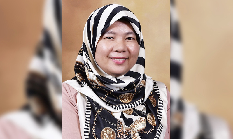 Dr Azlina Wati Nikmat