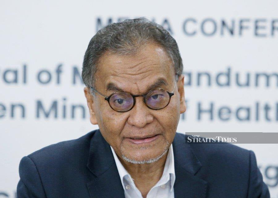 Health Minister Datuk Seri Dr Dzulkefly Ahmad is in stable condition. - NSTP/File Pix 