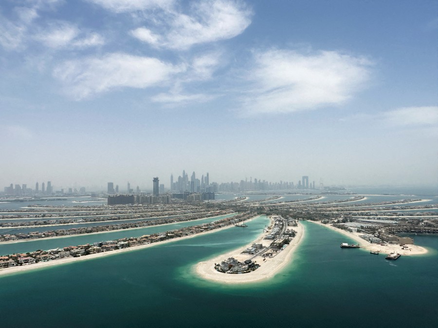 FILE PHOTO: General view of Palm Jumeirah development, in Dubai, United Arab Emirates, June 1, 2023. REUTERS/Abdelhadi Ramahi/File Photo