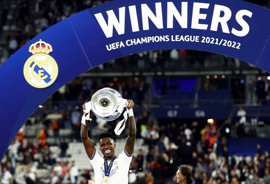 UEFA to host 2022 Champions League Final in Paris, not Saint Petersburg -  Managing Madrid