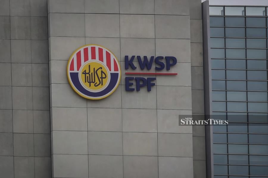 The rollout of Account 3 by the Employees Provident Fund (EPF) may shift the fund’s investment portfolio to highly liquid assets to allow for withdrawals. - NSTP/ASYRAF HAMZAH