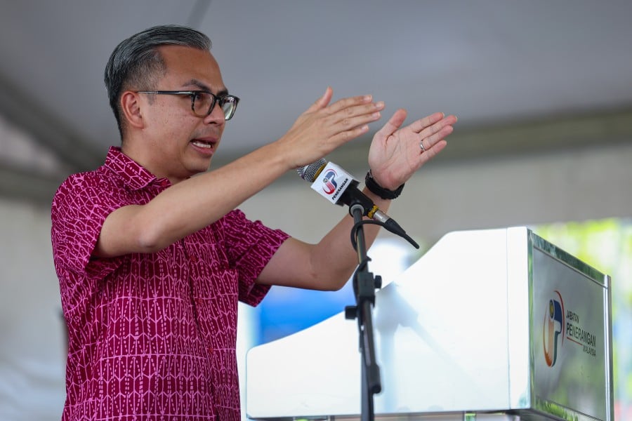 The Malaysian Anti-Corruption Commission (MACC) should be given time to investigate the awarding of a Selangor government contract to a company linked to a minister’s husband, said Fahmi Fadzil. - Bernama pic