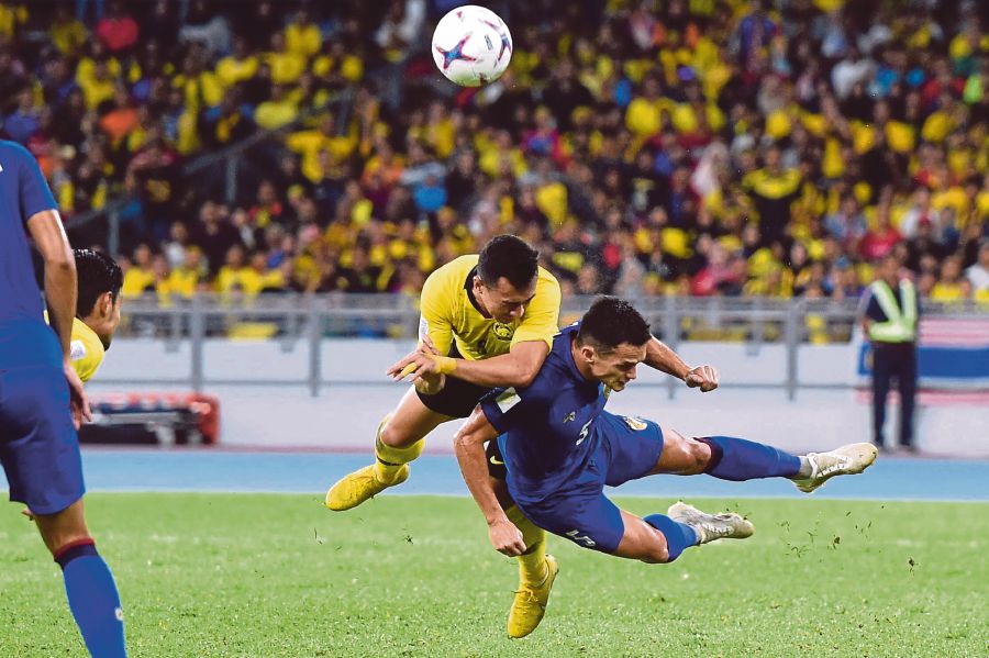 No blood was shed at Bukit Jalil today as Harimau Malaya had to settle for a 0-0 draw with the War Elephants in the AFF Cup semi-final first leg at National Stadium. (AFP photo)
