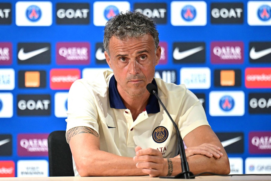 Mbappe and Dembele ready to start for PSG, says Luis Enrique