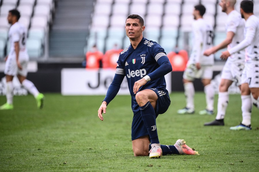 Ronaldo keeps Juve flying high with 'important' win over AC Milan