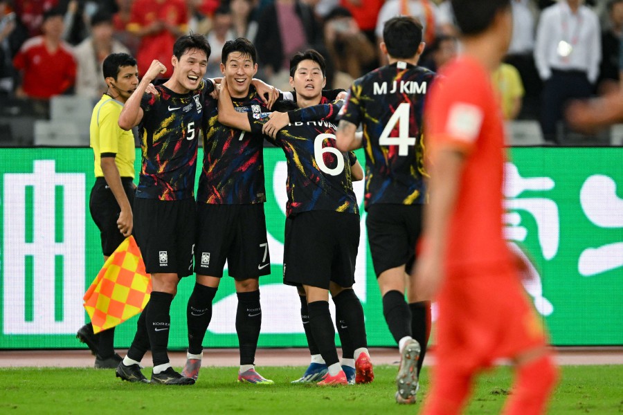 Son bags double for South Korea as top sides win in Asian qualifiers