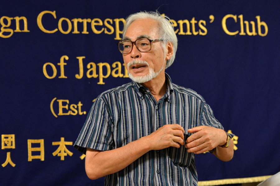 (FILES) Japanese animator Hayao Miyazaki speaks to the press in Tokyo. (Photo by YOSHIKAZU TSUNO / AFP)