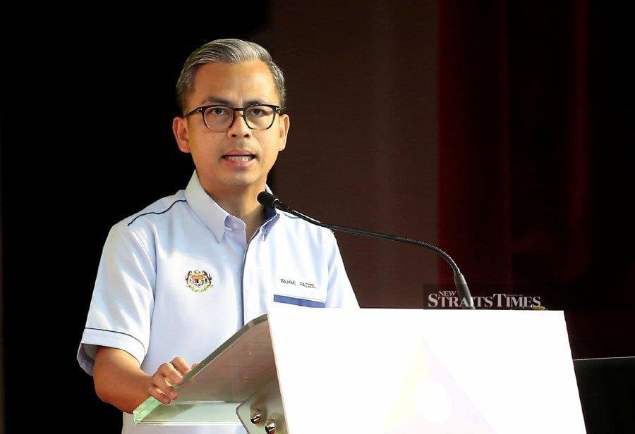 Communications Minister Fahmi Fadzil questioned Datuk Wan Saiful Wan Jan’s sincerity in defending press freedom. - NSTP/File Pix 