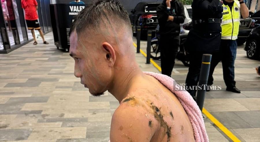 A source told Harian Metro that the suspect involved in the acid splashing incident which injured Selangor FC player Faisal Halim, came back to the scene to pick up the bottle used to contain the dangerous substance.