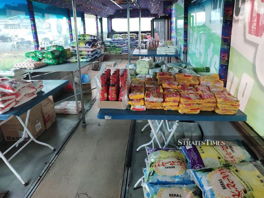 Many generous Malaysian individuals and shops have set up food banks. The food offered is not targeted for any race or religion but for anyone in need, even for foreign workers who have been affected.  - NSTP/ IZZALI ISMAIL