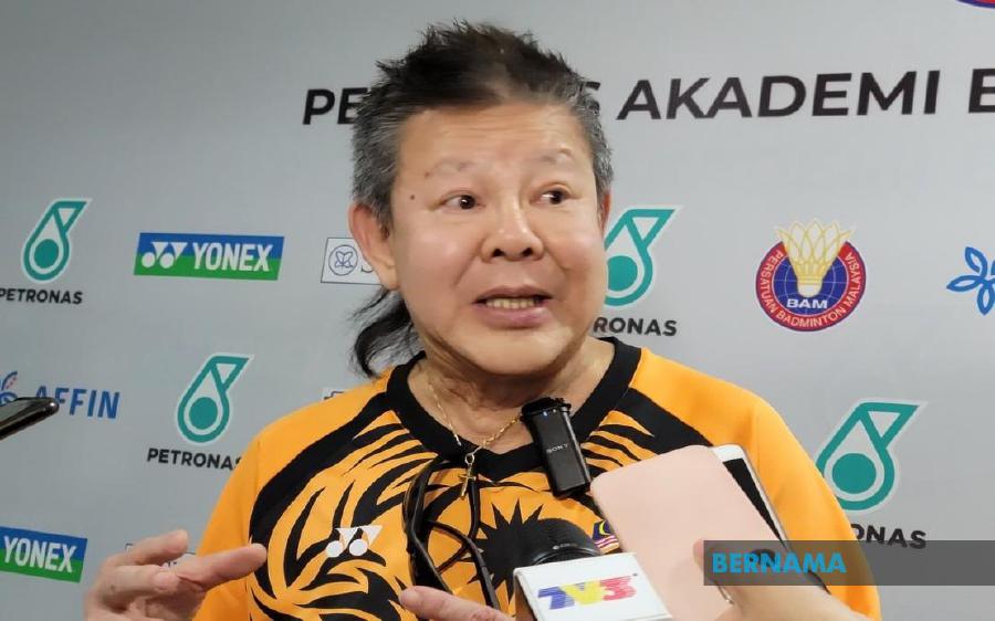 Badminton Association of Malaysia (BAM) psychologist Frederick Tan, in sharing this, said he would hold the “most” important part of the centralised training camp tonight with a 45-minute session to boost their spirit for the prestigious tournaments. - Bernama pic