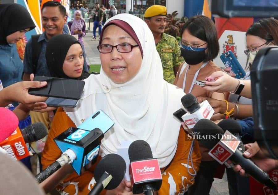 Deputy Minister of Domestic Trade and Cost of Living Fuziah Salleh cautioned traders unaffected by the Sales and Service Tax (SST) hike to not take advantage by raising prices to garner extra profits from consumers. - NSTP file pic