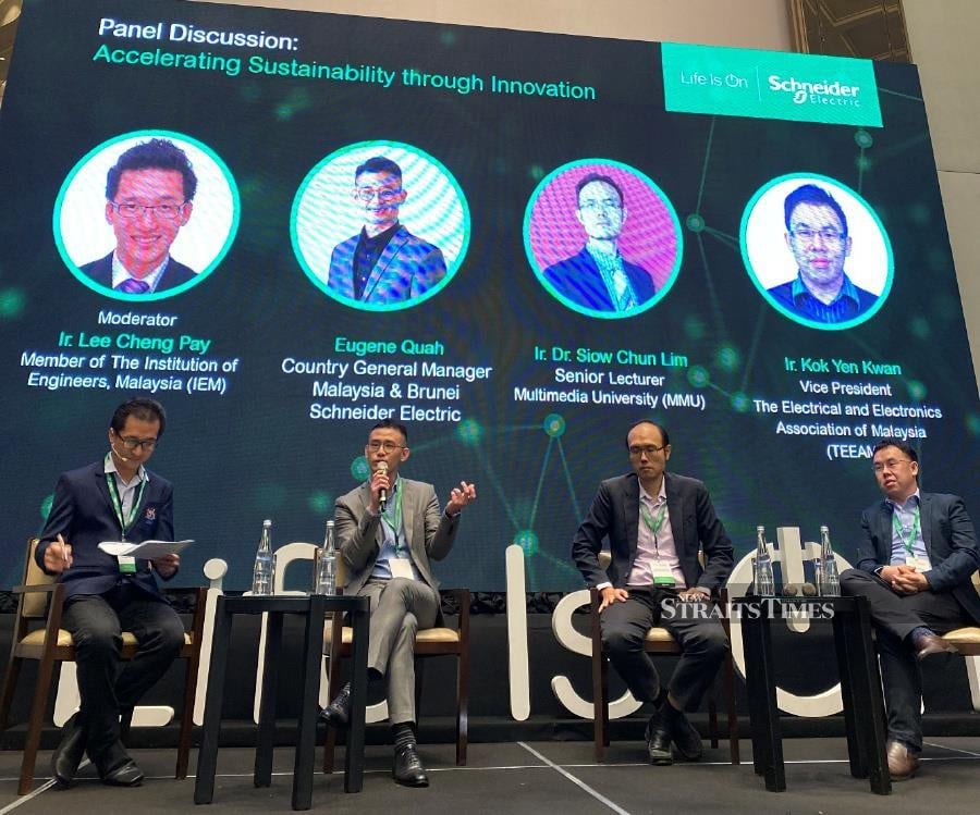 A panel discussion during Schneider Electric’s Innovation Day 2022.