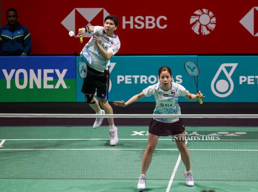 Goh Soon Huat-Shevon Lai will have a swift chance to avenge their previous defeat against Indonesia's Rehan Naufal Kusharjanto-Lisa Ayu Kusumawati when the two pairs clash in the mixed doubles quarter-finals of the German Open on Friday. -NSTP/ASWADI ALIAS