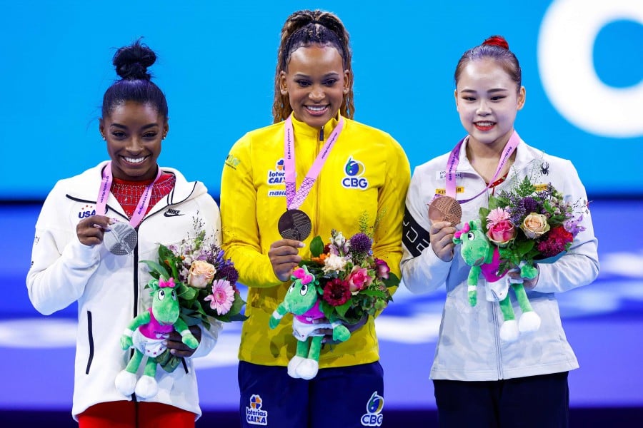 Brazil's Andrade reigns on vault as Biles falls to silver