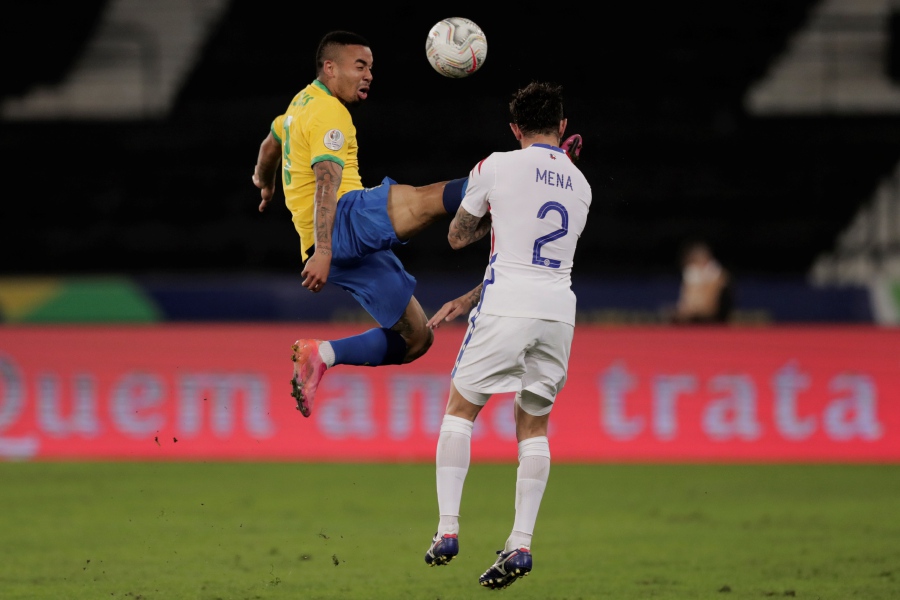 Copa: 10-man Brazil sink Chile to secure semifinal spot