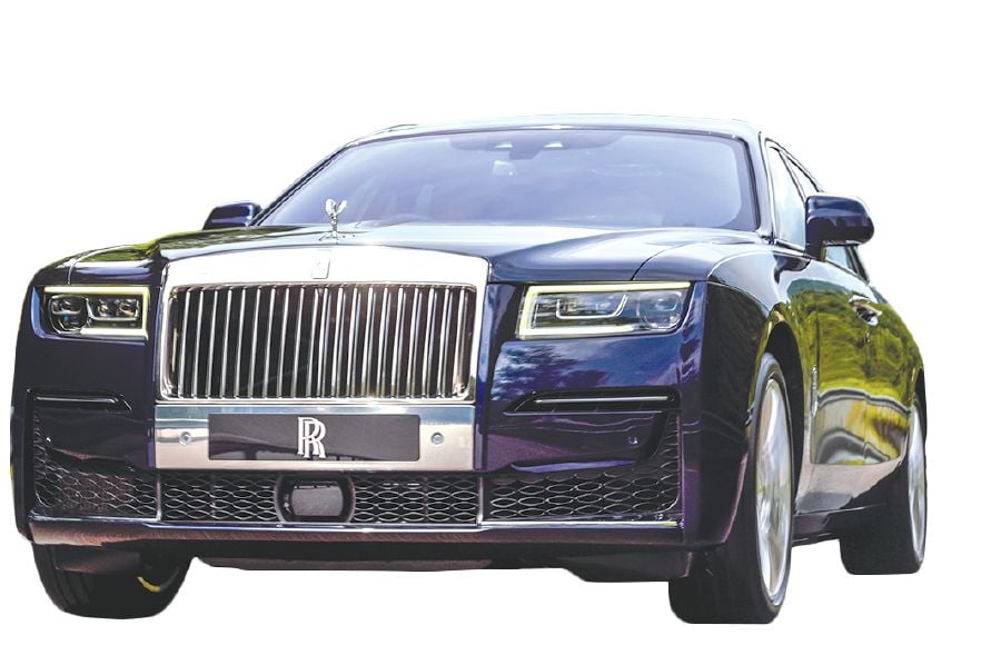 Rolls-Royce Ghost Extended - Luxury That's Out Of This World | New ...